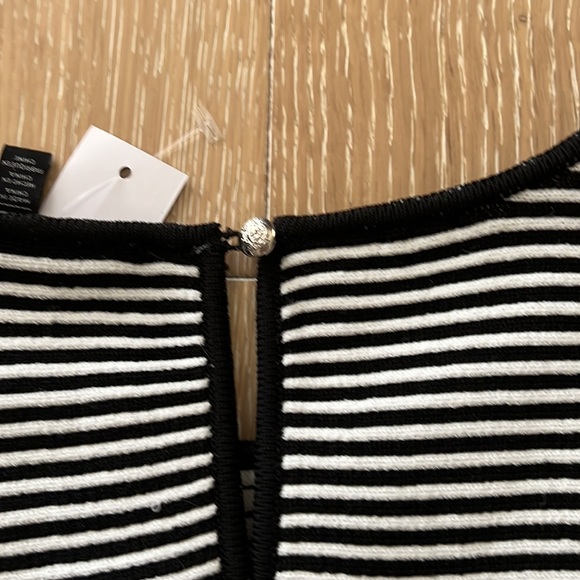 NWT White House Black Market Sleeveless Graphic Dot Sweater - Picture 3 of 4